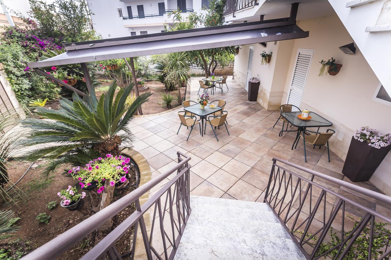 Mandarinoarancio Bed & Breakfast Alezio Exterior photo
